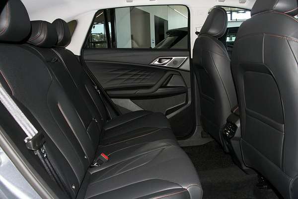 2025 MG HS Hybrid+ Essence AS33H