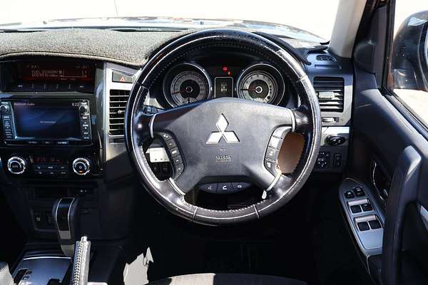 2015 Mitsubishi Pajero GLS NX