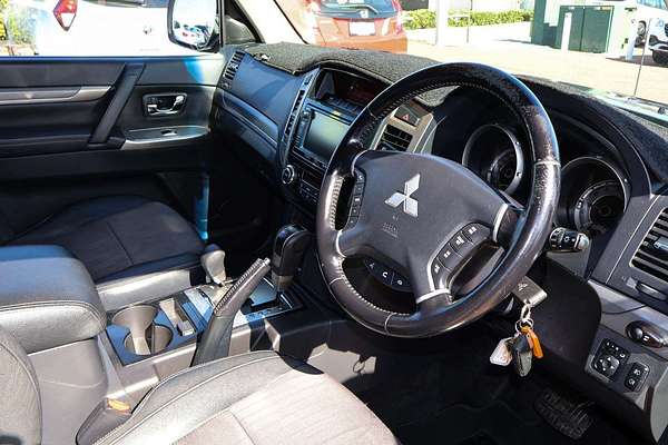 2015 Mitsubishi Pajero GLS NX