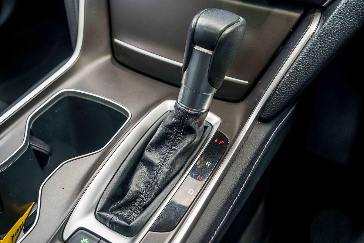 2023 Honda Accord VTi-LX 10th Gen