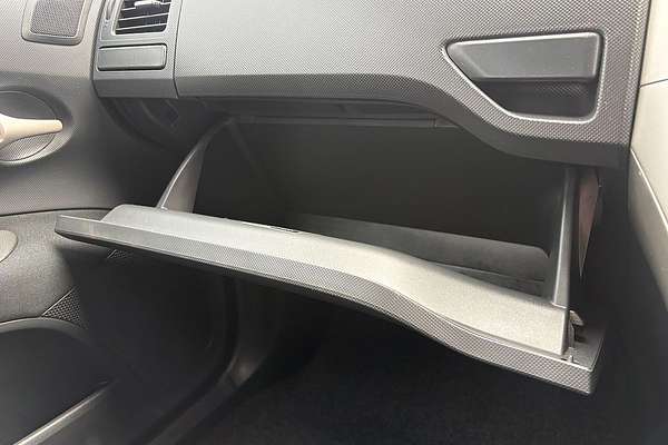 2008 Toyota Corolla Conquest ZRE152R