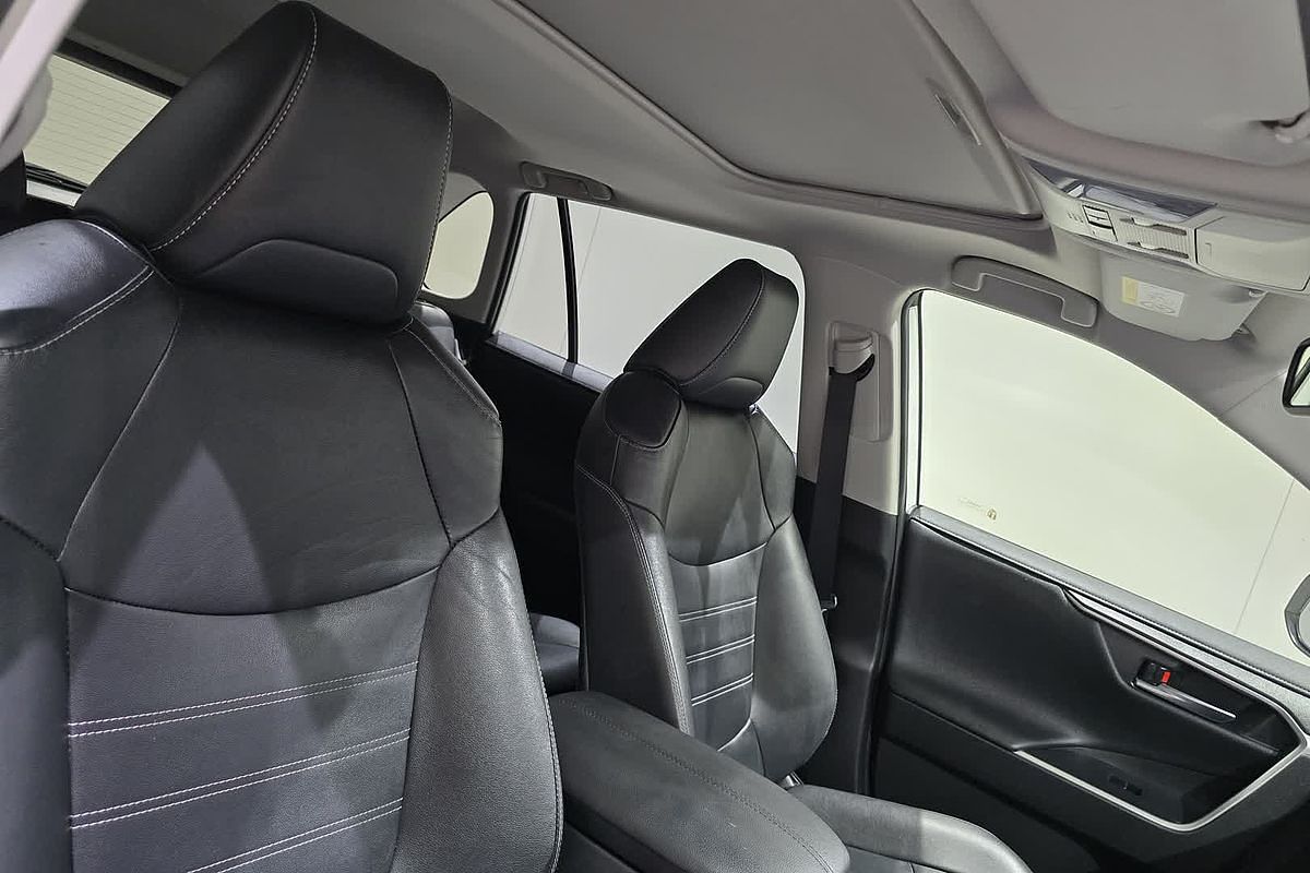 2020 Toyota RAV4 Cruiser AXAH52R