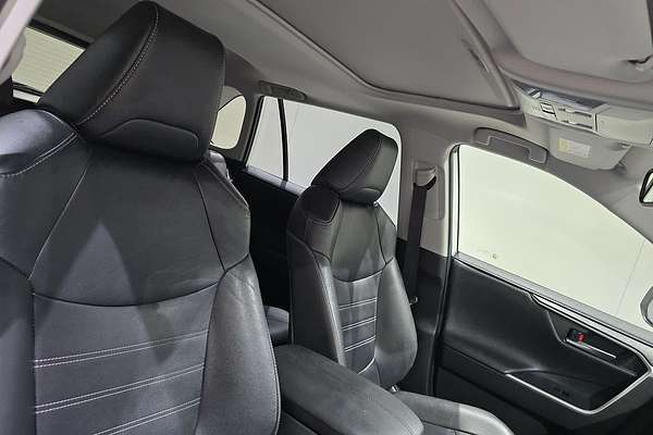 2020 Toyota RAV4 Cruiser AXAH52R