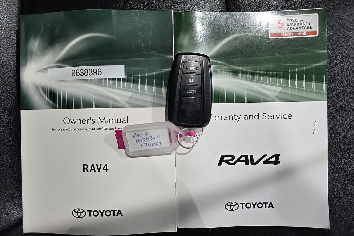 2020 Toyota RAV4 Cruiser AXAH52R