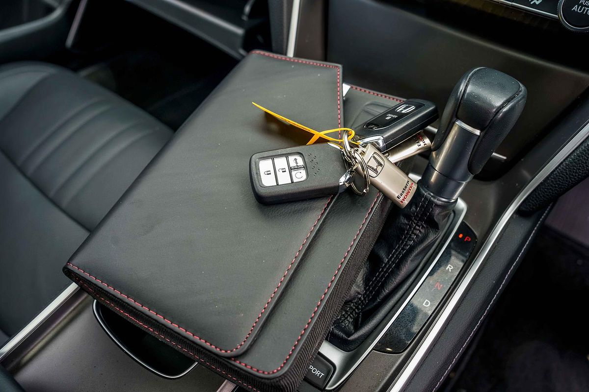 2023 Honda Accord VTi-LX 10th Gen