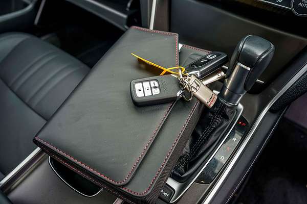 2023 Honda Accord VTi-LX 10th Gen