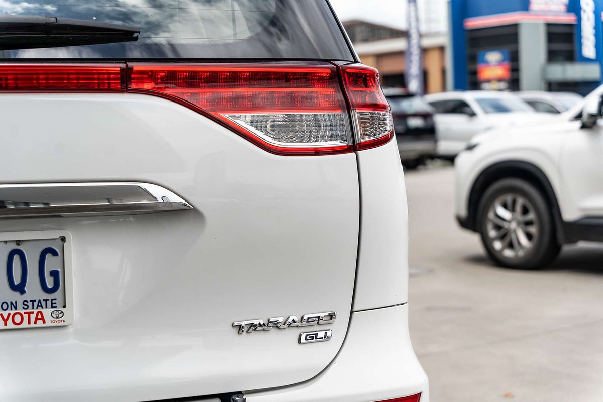 2013 Toyota Tarago GLi ACR50R