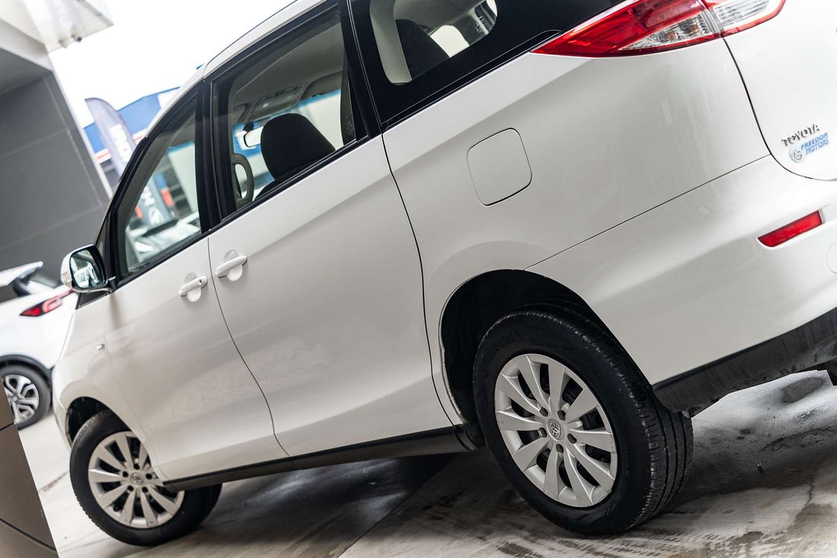 2013 Toyota Tarago GLi ACR50R