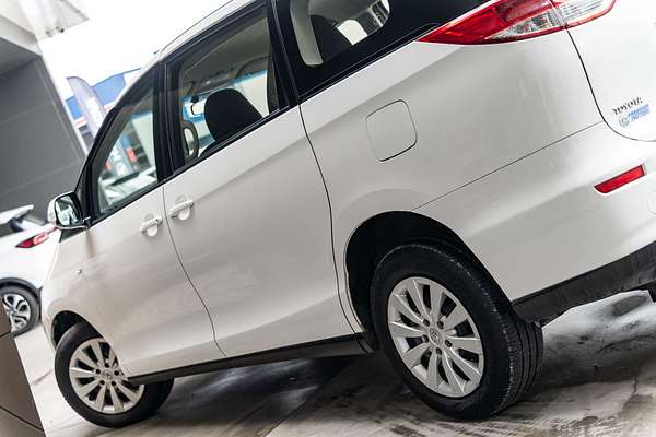 2013 Toyota Tarago GLi ACR50R