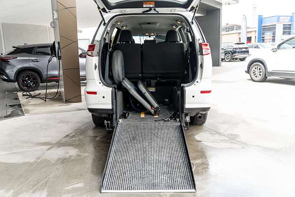 2013 Toyota Tarago GLi ACR50R