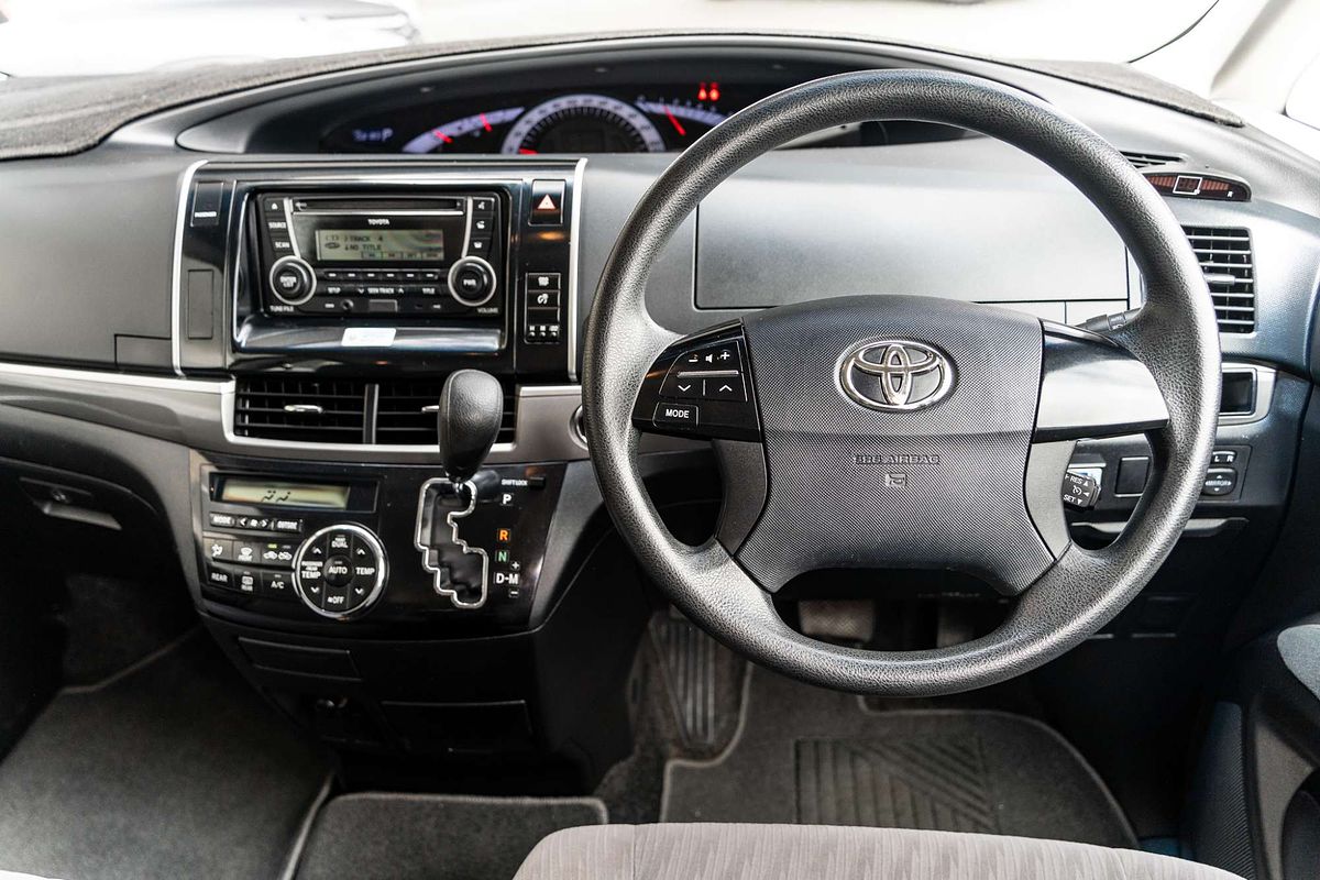 2013 Toyota Tarago GLi ACR50R