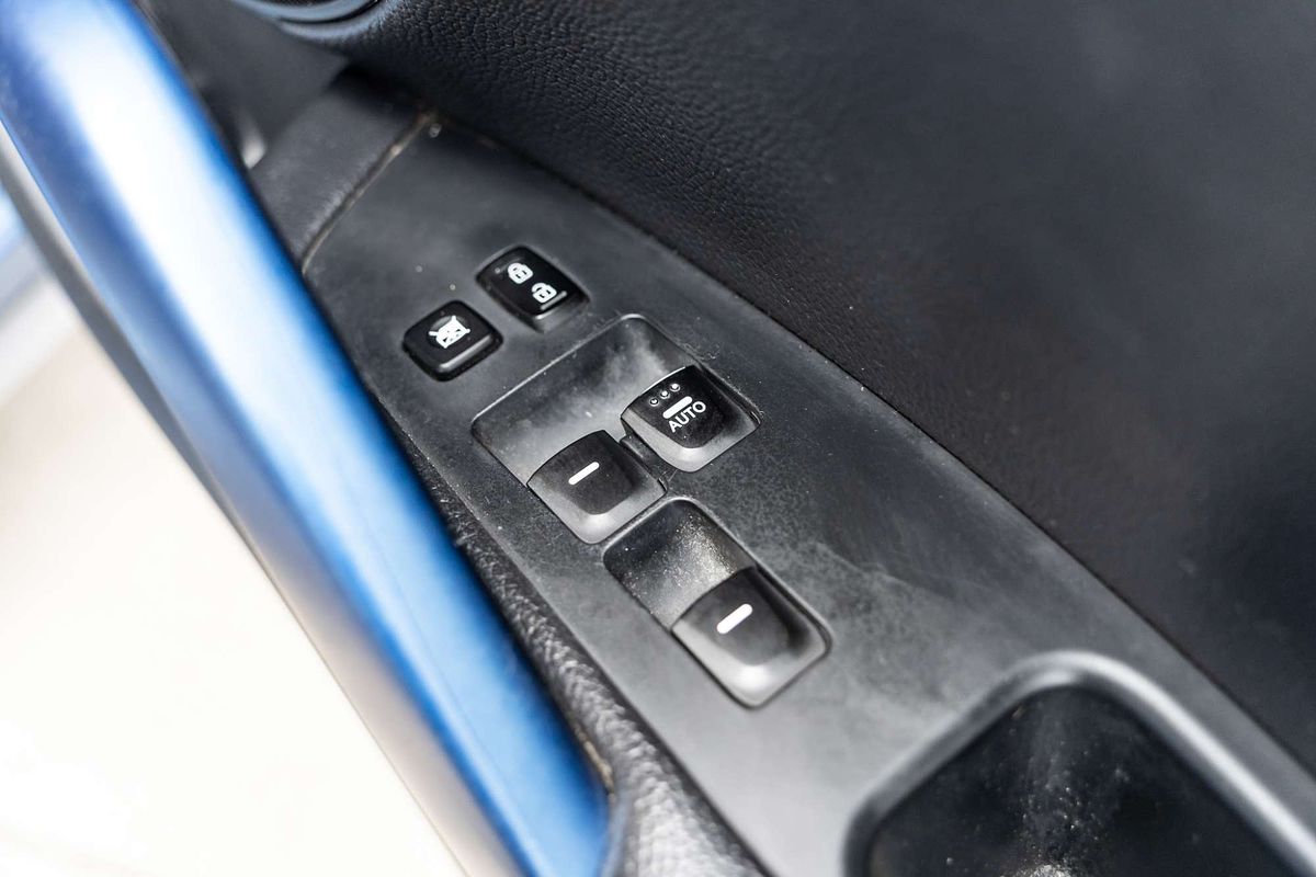 2015 Hyundai Veloster SR Turbo FS4 Series II