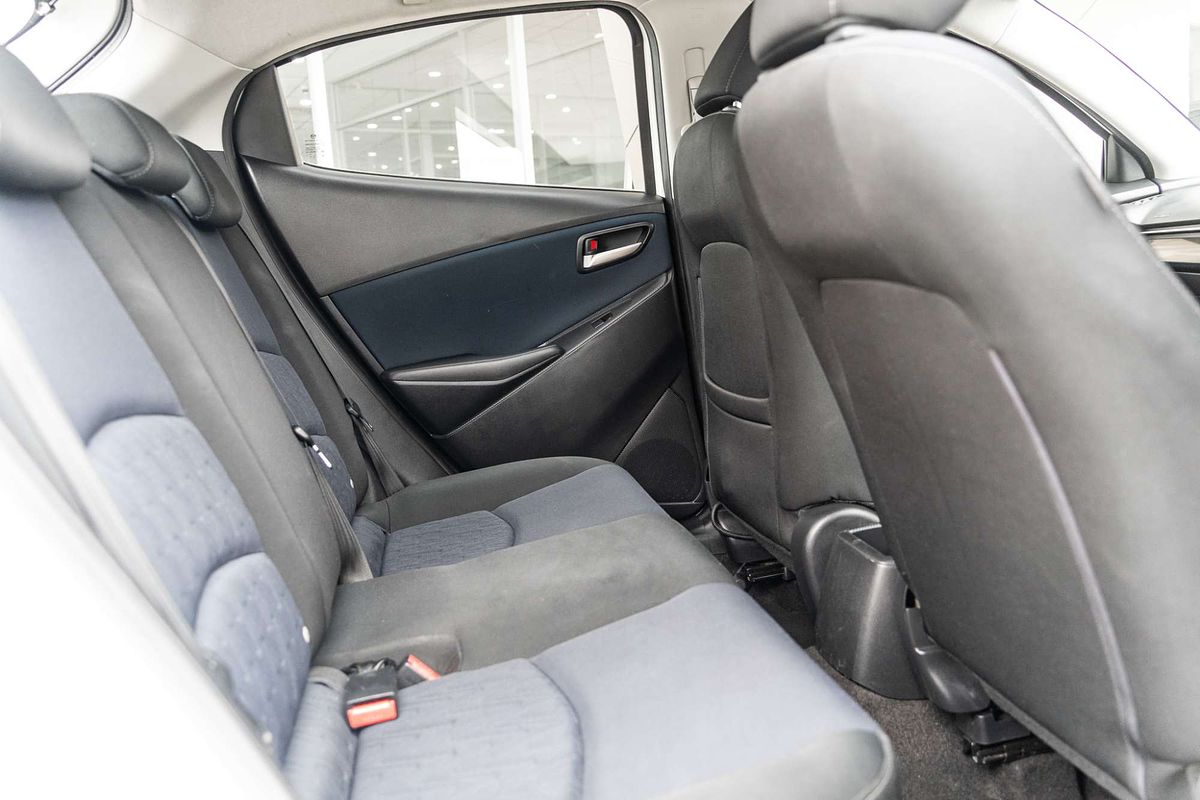 2015 Mazda 2 Maxx DJ Series