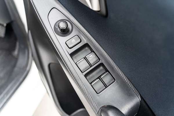 2015 Mazda 2 Maxx DJ Series