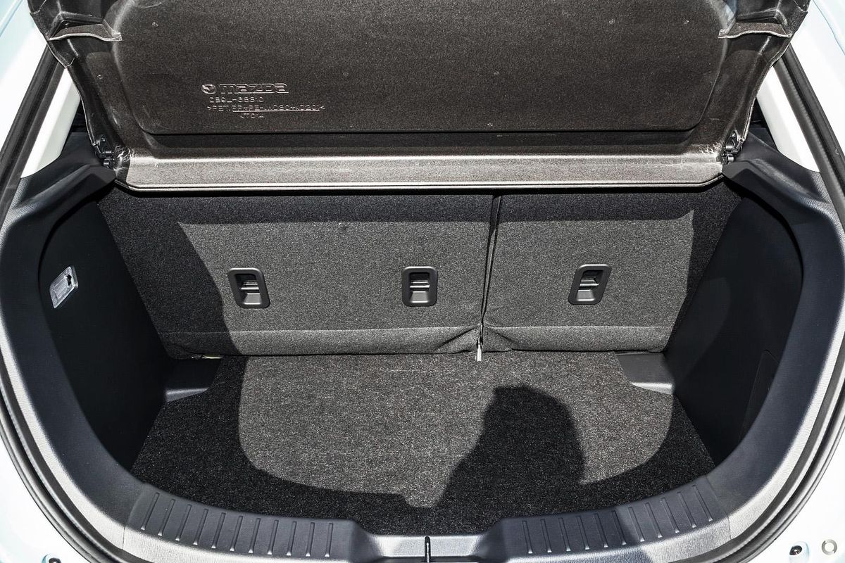 2025 Mazda 2 G15 Evolve DJ Series