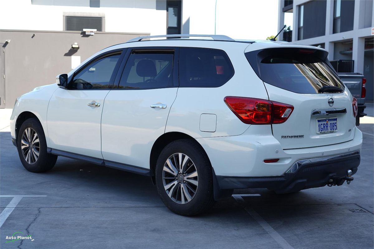 2018 Nissan Pathfinder ST R52 Series III