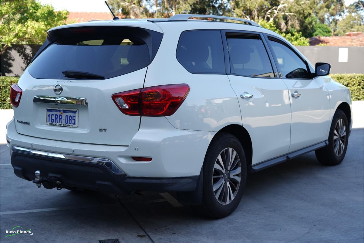 2018 Nissan Pathfinder ST R52 Series III