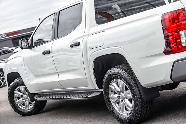 2025 Mitsubishi Triton GLX+ MV 4X4
