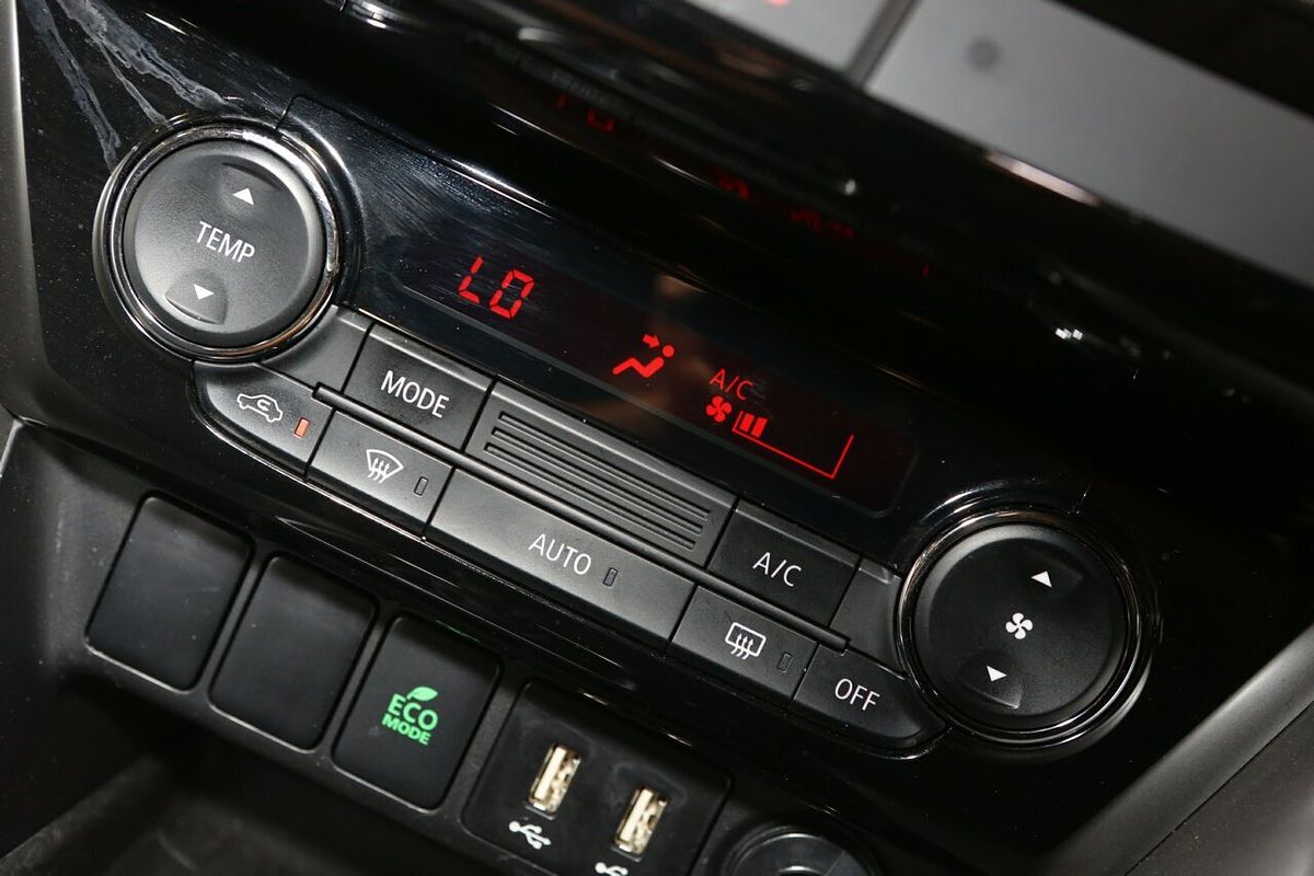 2024 Mitsubishi Eclipse Cross LS YB