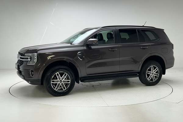 2023 Ford Everest Trend 2.0L thumb-3
