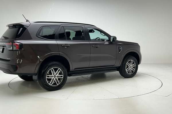 2023 Ford Everest Trend 2.0L thumb-7