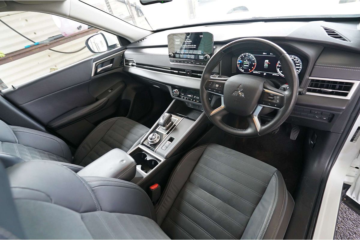 2022 Mitsubishi Outlander OUTLANDER ASPIRE 7 SEAT (2WD) ZM2P46