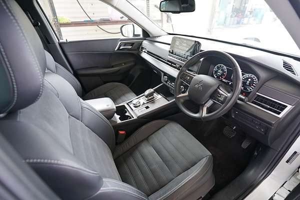 2022 Mitsubishi Outlander OUTLANDER ASPIRE 7 SEAT (2WD) ZM2P46