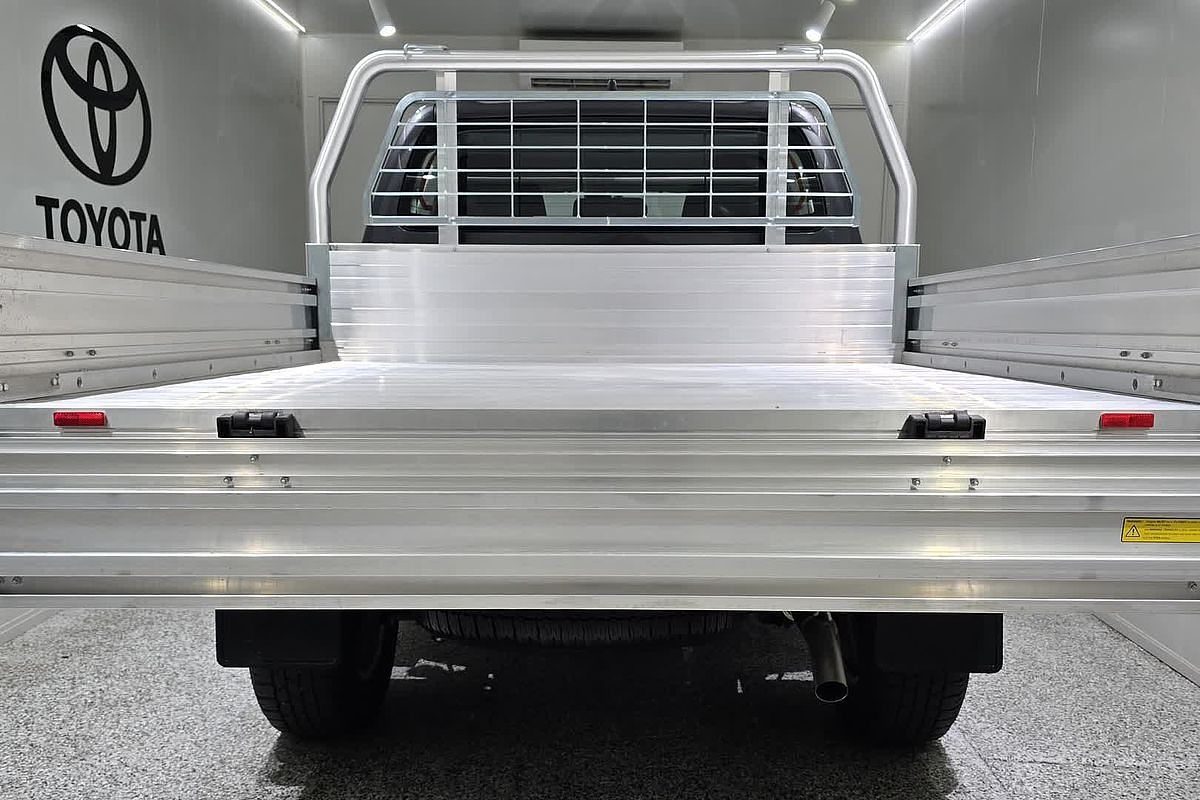 2025 Toyota Hilux SR 48V GUN126R 4X4