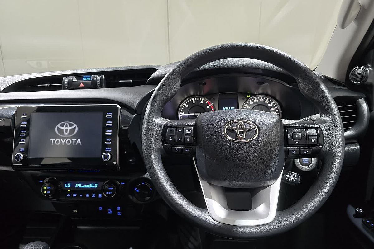 2025 Toyota Hilux SR 48V GUN126R 4X4