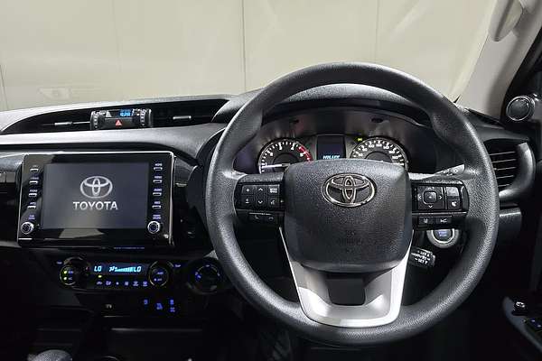 2025 Toyota Hilux SR 48V GUN126R 4X4