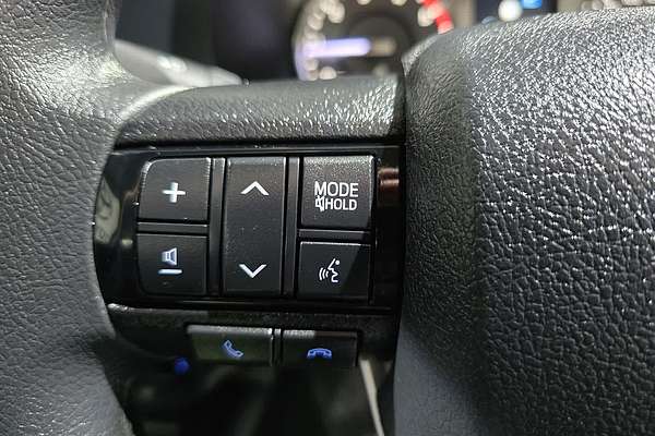 2025 Toyota Hilux SR 48V GUN126R 4X4