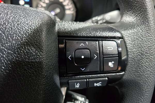 2025 Toyota Hilux SR 48V GUN126R 4X4