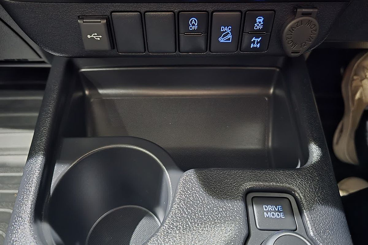 2025 Toyota Hilux SR 48V GUN126R 4X4