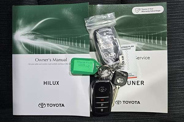 2025 Toyota Hilux SR 48V GUN126R 4X4