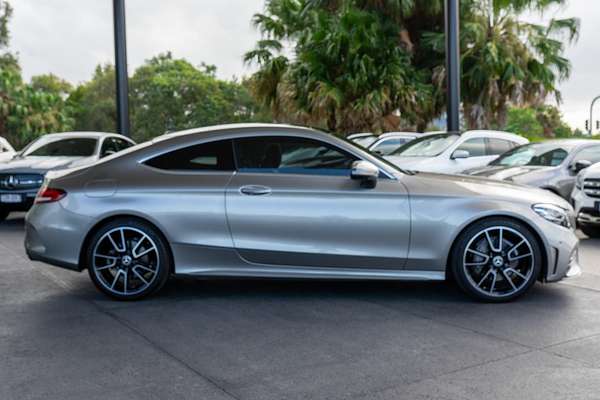 2019 Mercedes-Benz C-Class C200 C205