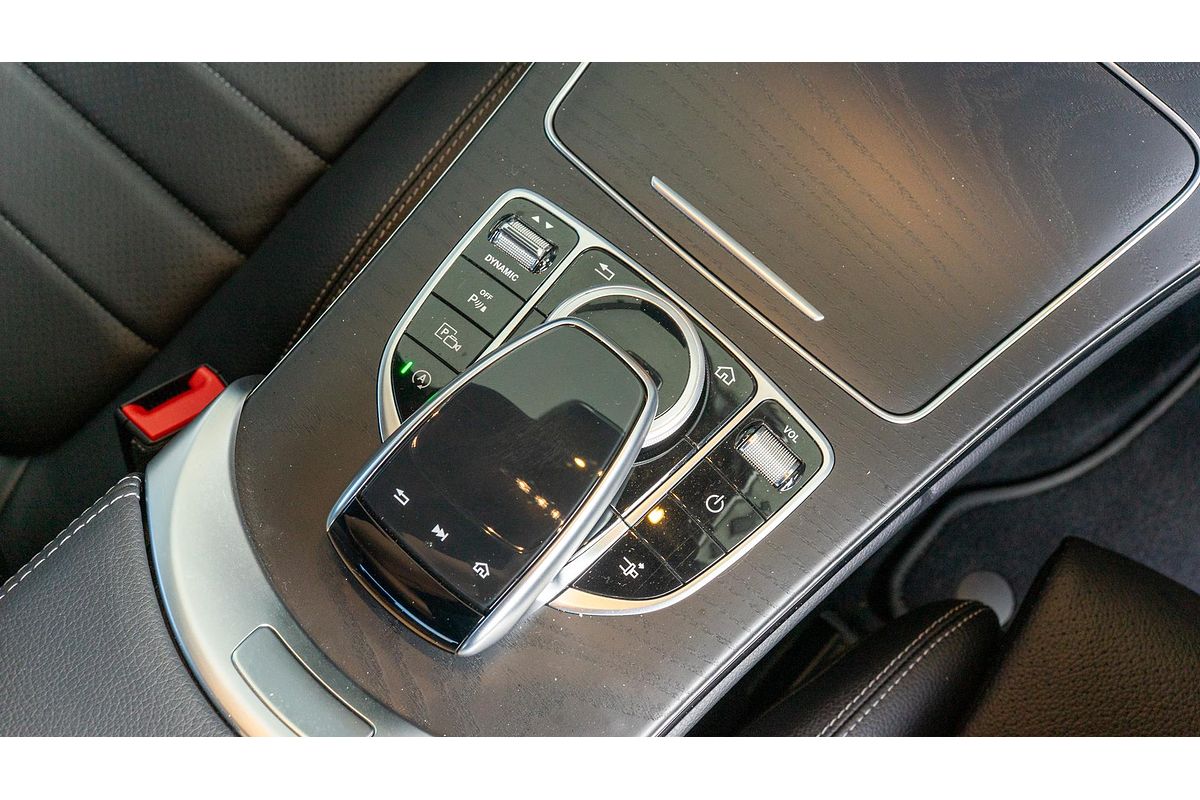 2019 Mercedes-Benz C-Class C200 C205