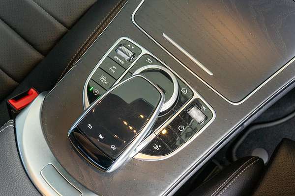 2019 Mercedes-Benz C-Class C200 C205