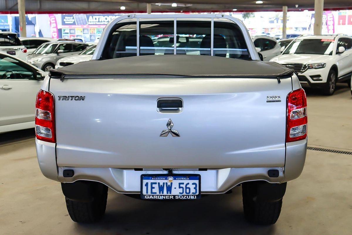 2015 Mitsubishi Triton GLX MQ 4X4