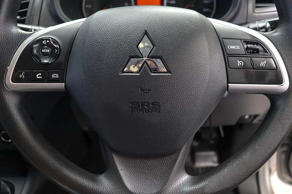 2015 Mitsubishi Triton GLX MQ 4X4