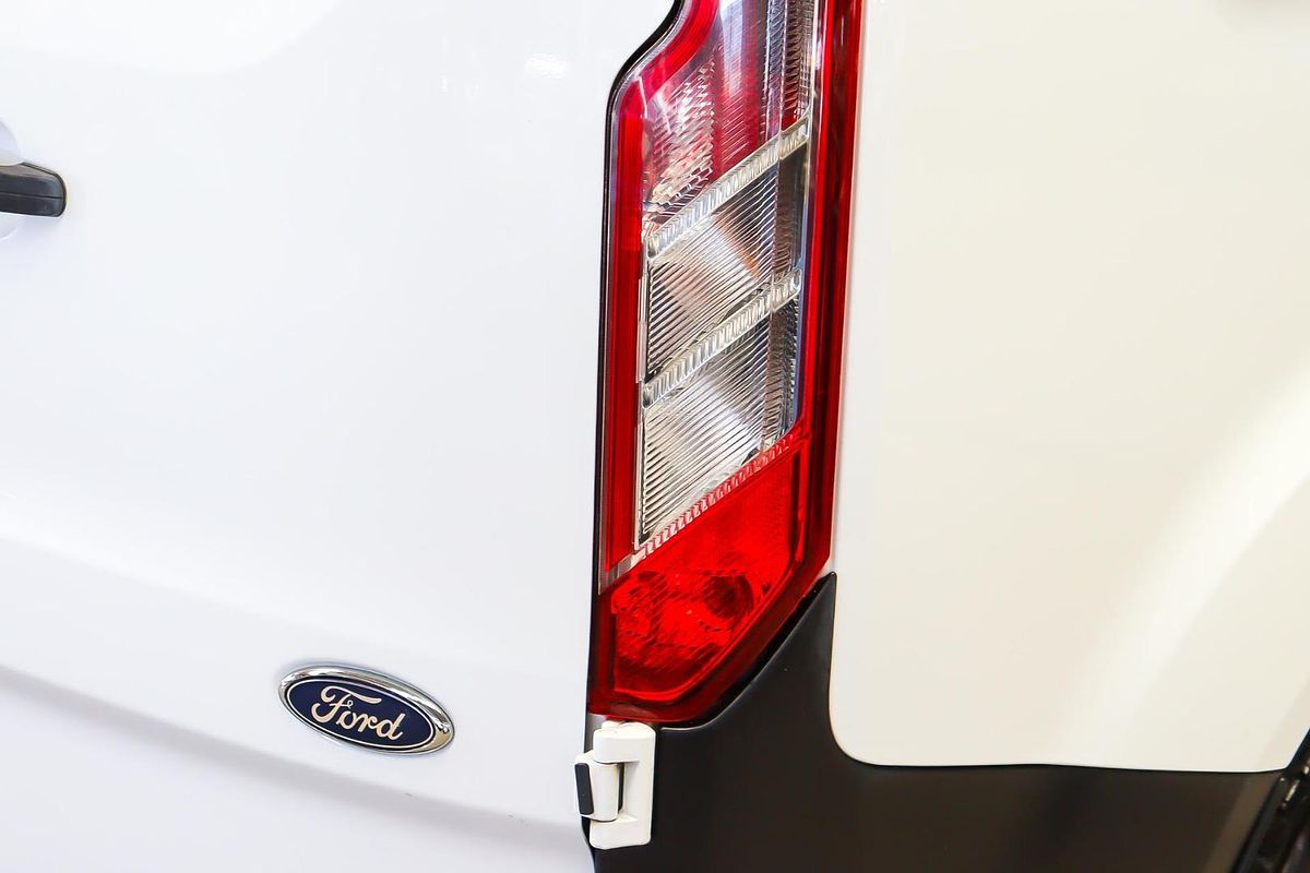 2018 Ford Transit Custom 300S VN SWB Low Roof