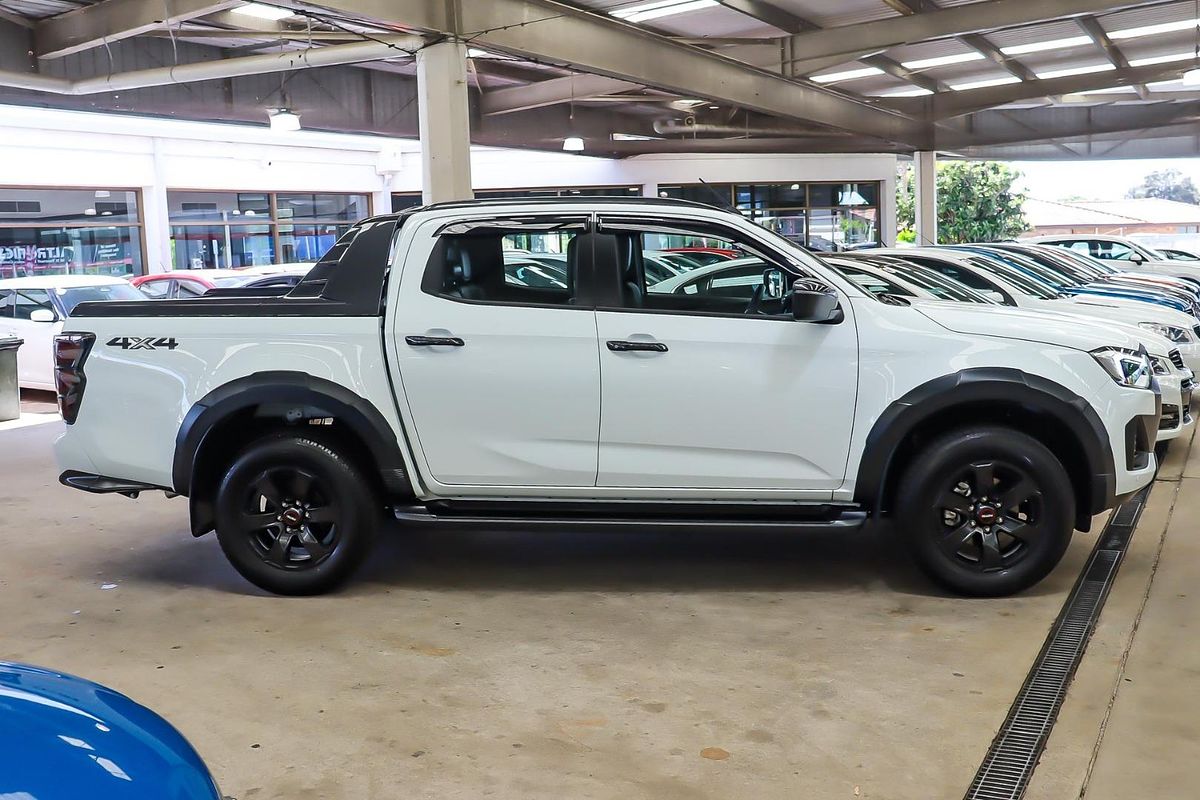 2025 Isuzu D-MAX X-TERRAIN 4X4