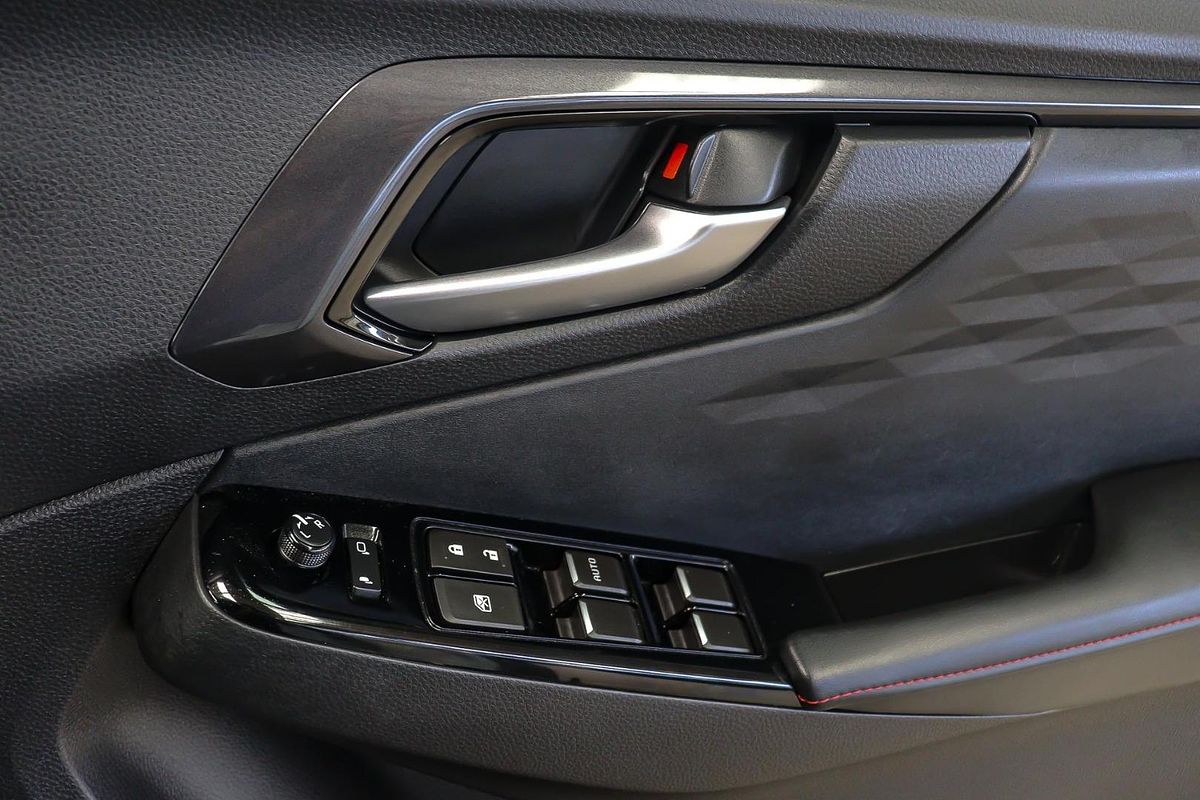 2025 Isuzu D-MAX X-TERRAIN 4X4