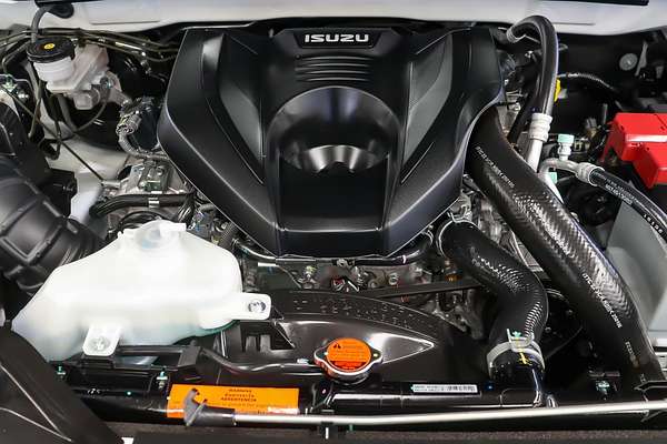 2025 Isuzu D-MAX X-TERRAIN 4X4