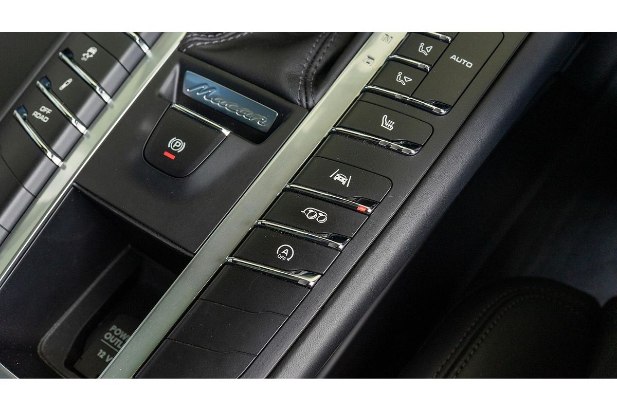 2020 Porsche Macan GTS 95B