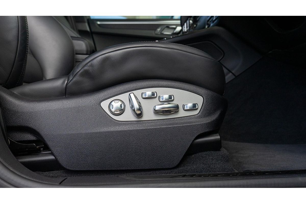 2020 Porsche Macan GTS 95B