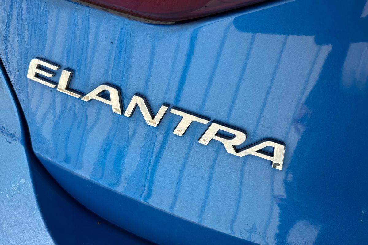 2017 Hyundai Elantra Active AD