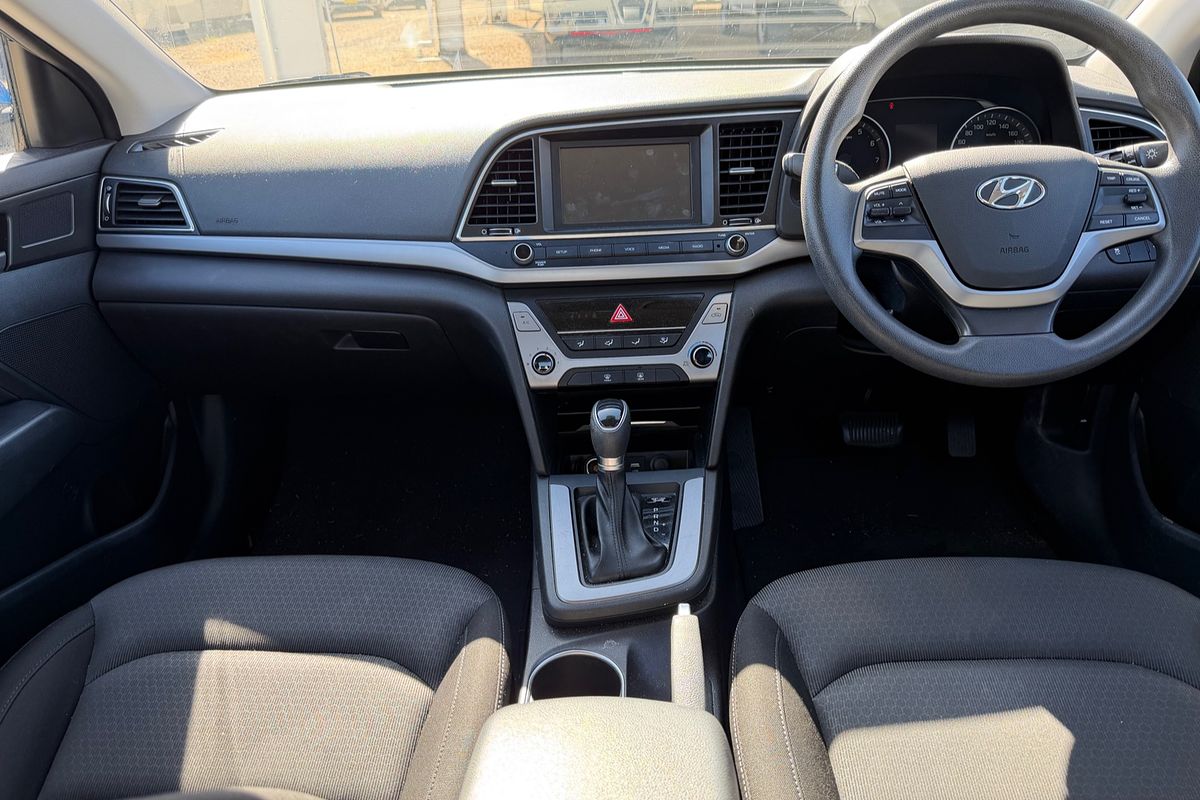 2017 Hyundai Elantra Active AD