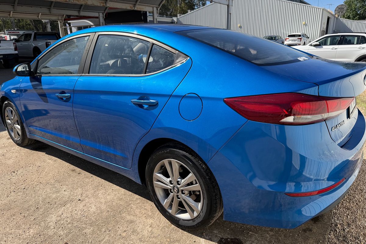 2017 Hyundai Elantra Active AD