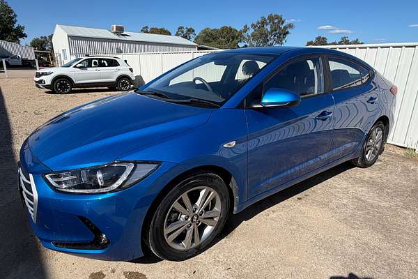 2017 Hyundai Elantra Active AD