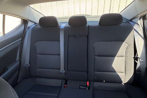 2017 Hyundai Elantra Active AD